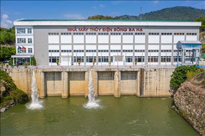 Thủy điện Sông Ba Hạ xả lũ 16.100 m3/s ngày 19/11, vượt lũ lịch sử 1993 và câu hỏi về vai trò của thủy điện?