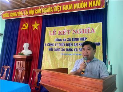 Công ty Thủy điện An Khê – Ka Nak tổ chức lễ kết nghĩa với làng Xà Tang, xã Bình Phú