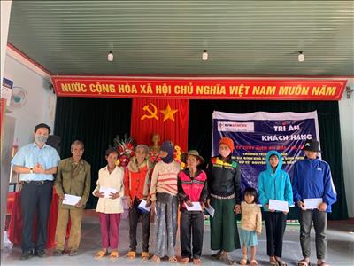 Công ty Thủy điện An Khê – Ka Nak thăm hỏi, tặng quà cho các hộ nghèo, gia đình chính sách có hoàn cảnh khó khăn tại địa phương